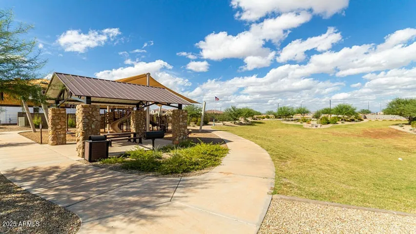 Rio Vista at Rancho Mercado - Community