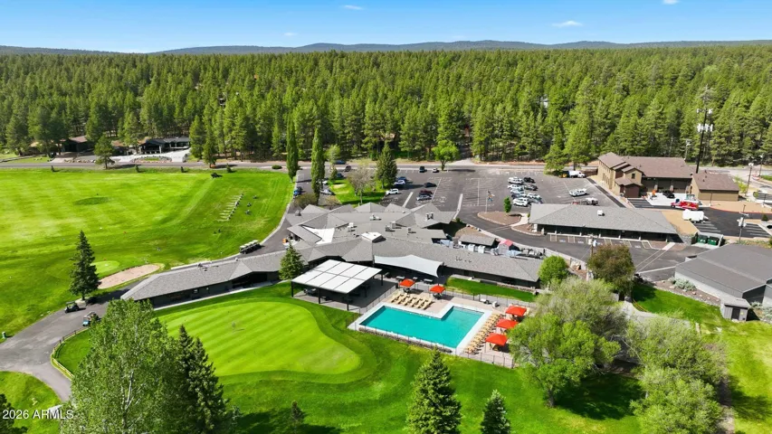 Pinewood Country Club