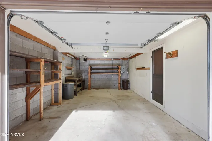 garage