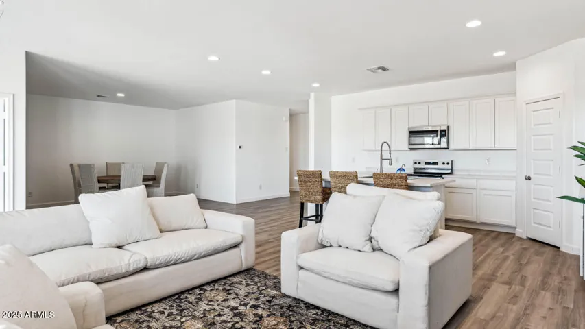 *Photos Are of a Speculative Home. Options May Vary*