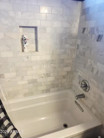 Hall Tub