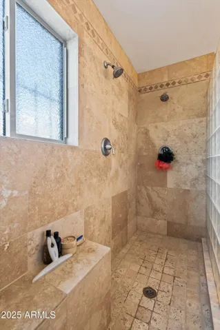 Dual shower heads