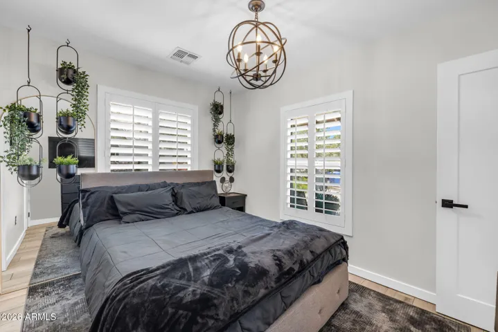 Light-Filled Bedroom with Calm, Cozy Feel