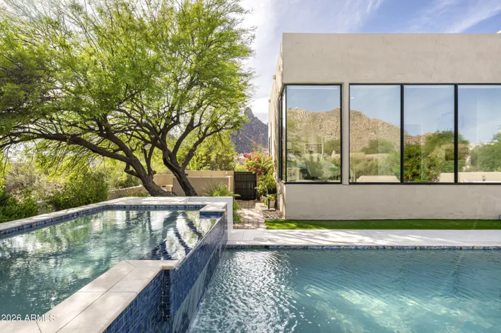 Pool & spa