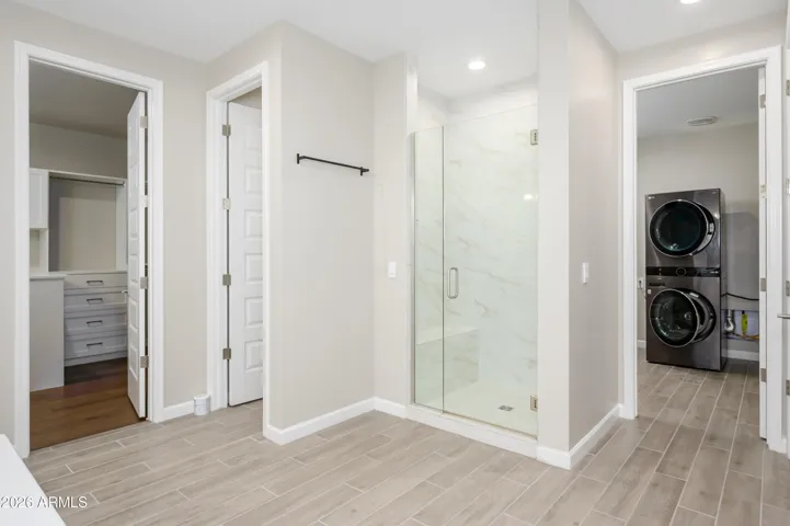 Master Shower & Laundry
