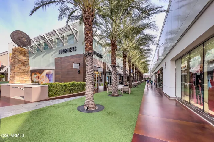 Desert Ridge Marketplace