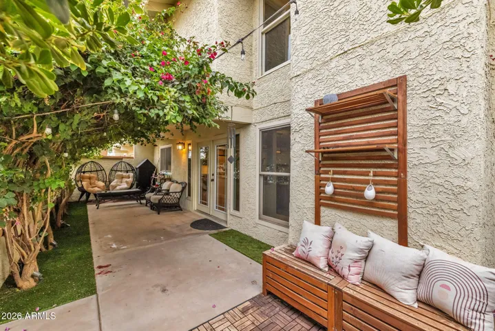 Cutesy designed back patio for quick escape