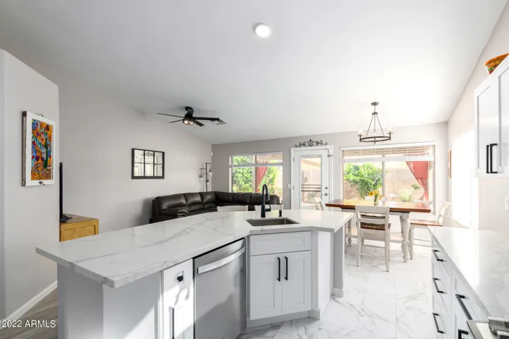 Photos reflect prior staging/furnishings.