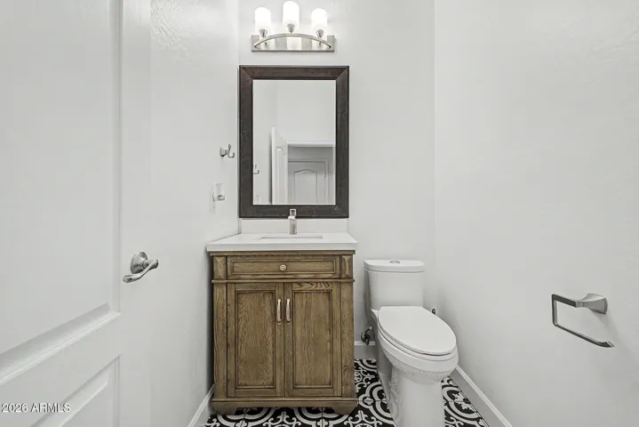 1/2 bathroom