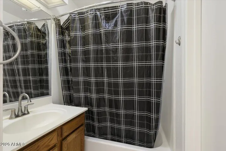 Upstairs Full Bath shared by the Primary and Guest Bedrooms.