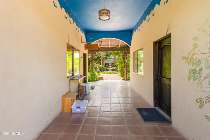 Pathway to parking/suite/gift shop