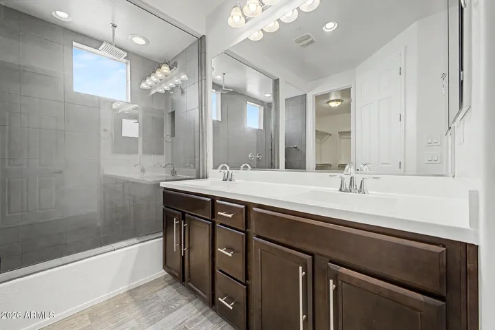 Primary Dual Vanity + Rain Shower