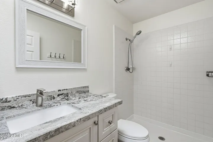 Updated ensuite full bath 1