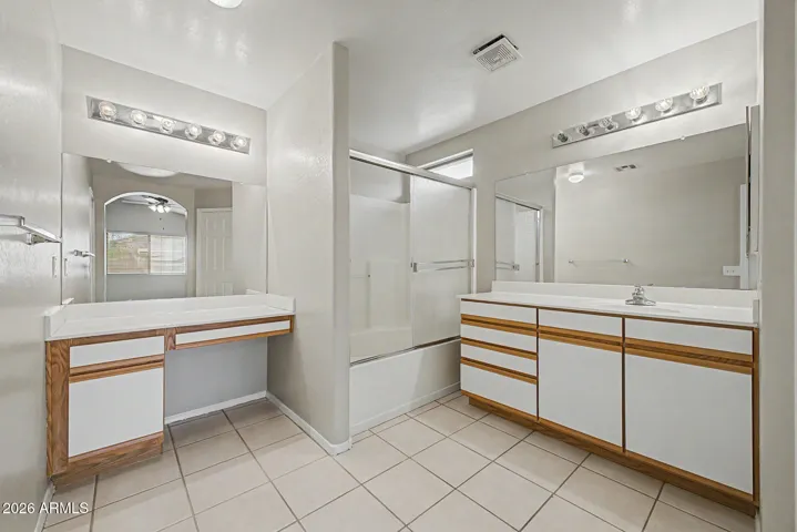 Owner's Bath