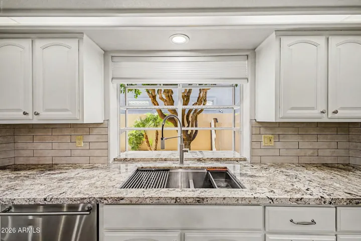Tinted Bay Window | Vegetable Prep Sink