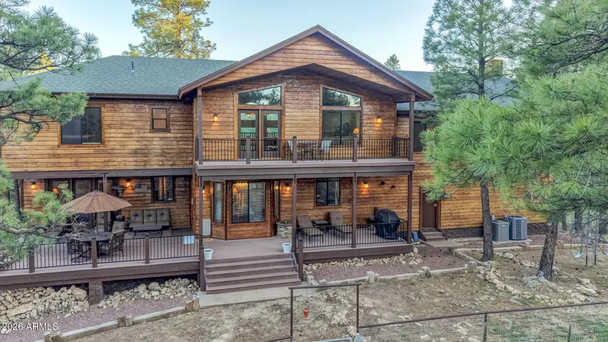 Upper AND Lower Decks to soak in the outdoors