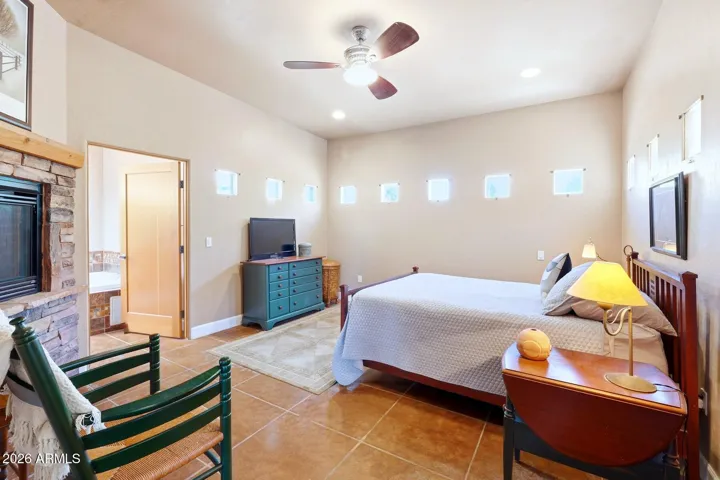 Primary suite