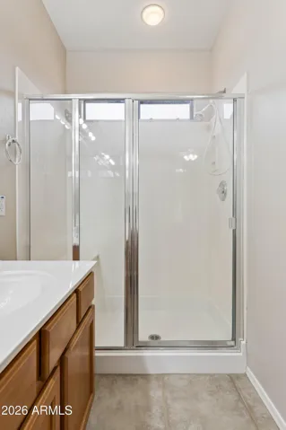 Karge master bedroom shower with seat