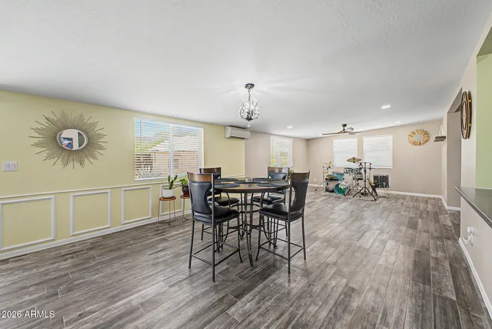 Dining/Family room