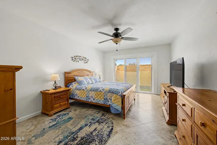 LARGE PRIMARY + PRIVATE EXIT + PATIO