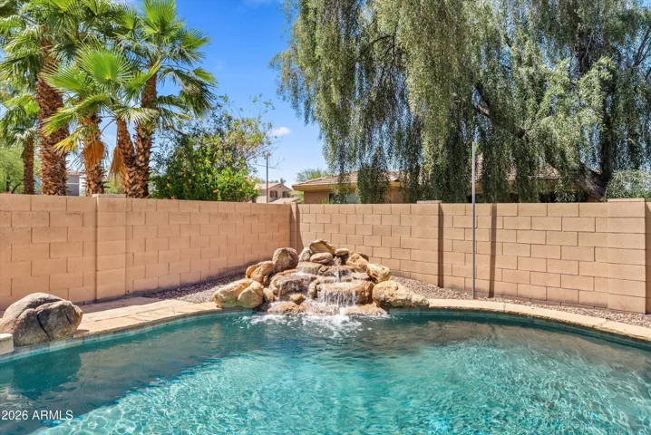 Pool/Water Feature