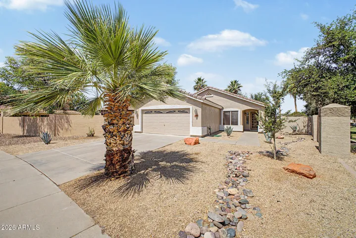 Low maintenance front yard