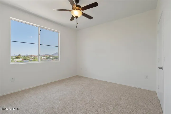 Secondary Bedroom w/ Ensuite Bathroom and Walk In Closet