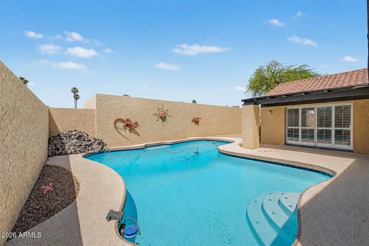 Sparkling pool, just in time for summer!