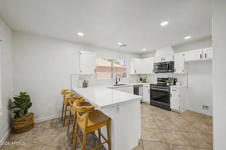 Eat in kitchen
