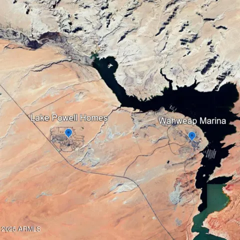 Distance from community to Lake & Wahweap Marina.