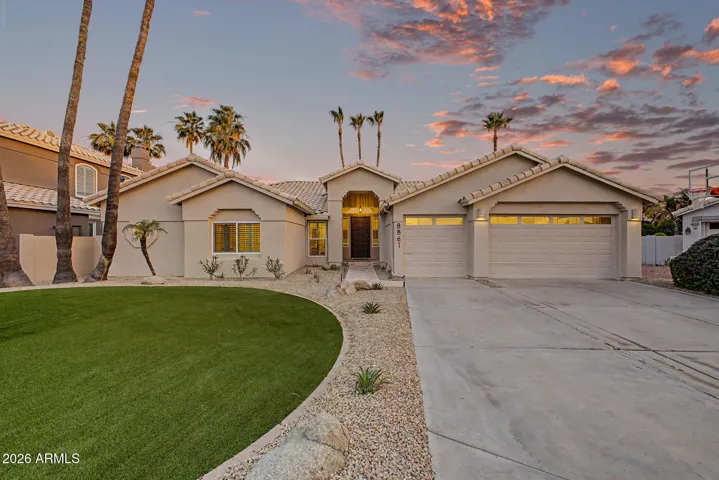 Beautifully remodeled Vista Parc estate