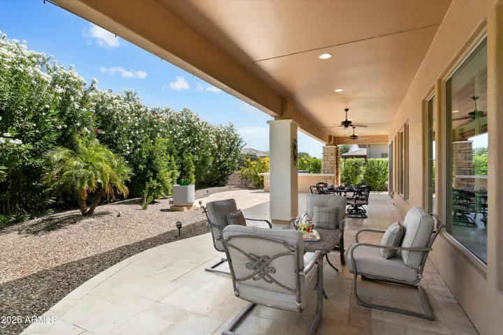 ENTERTAINER'S BACKYARD