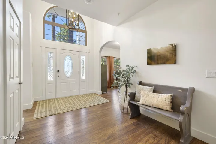 Open & spacious foyer area.