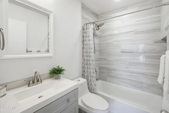 2nd Bathroom