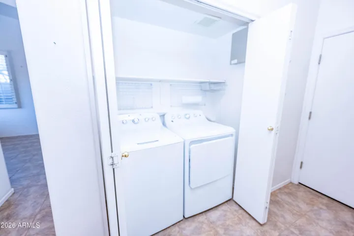washer and dryer stay