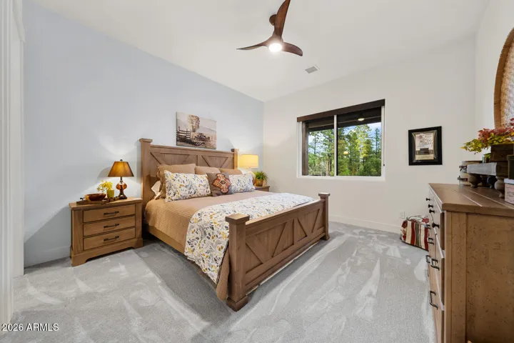 Guest suite 2 with its own private bathroom