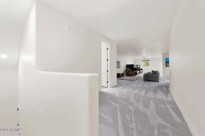 Entrance to massive bonus room