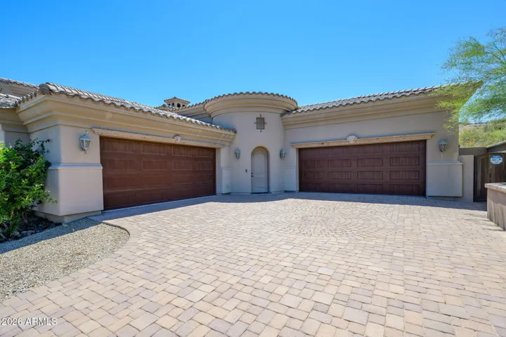 8 Car Garage