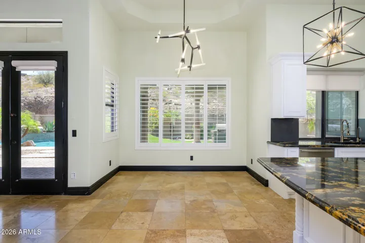 Kitchen/Breakfast Nook