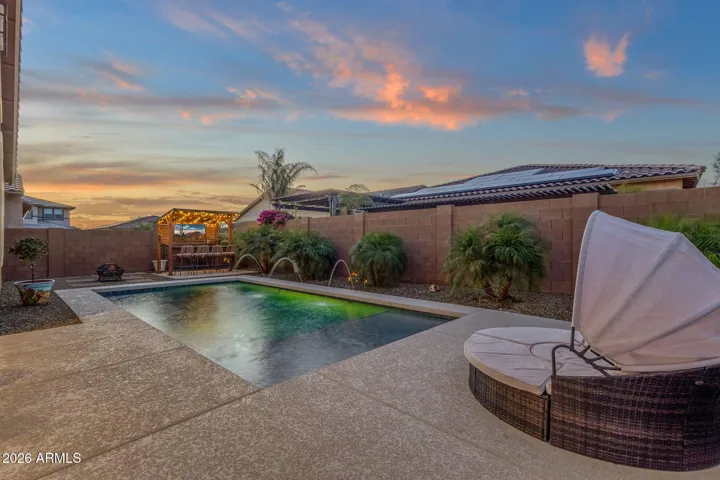 Multiple color lights in pool