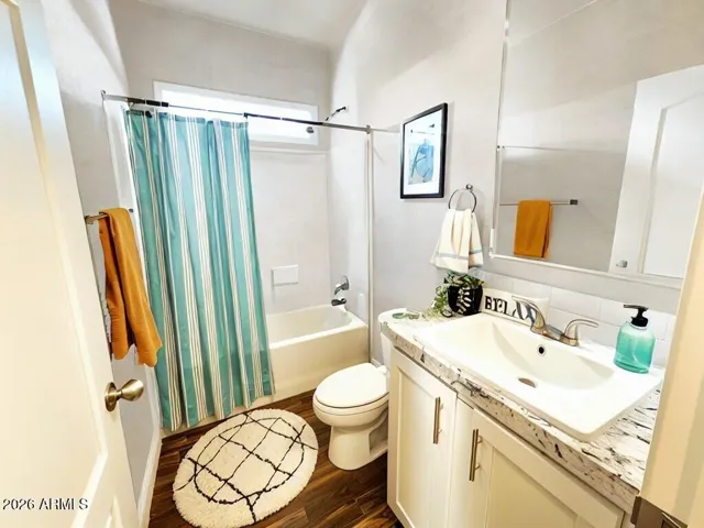 Guest bathroom virtually staged