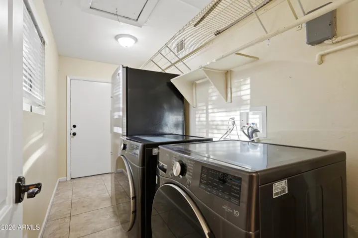LG FRONT LOADER WASHER AND DRYER INCLUDED