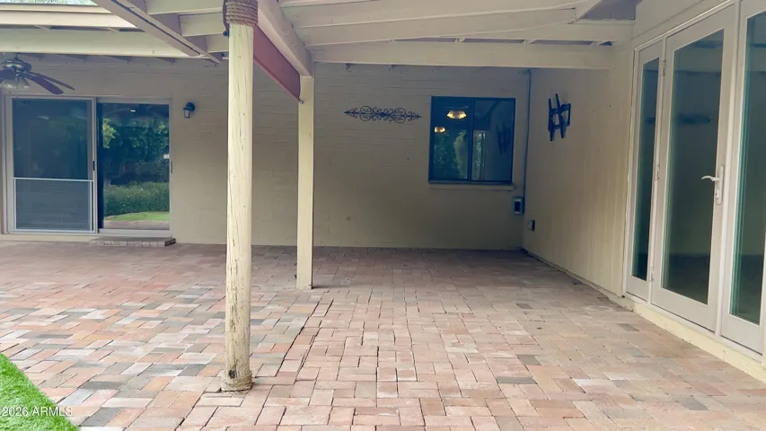 EXPANSIVE COVERD PATIO