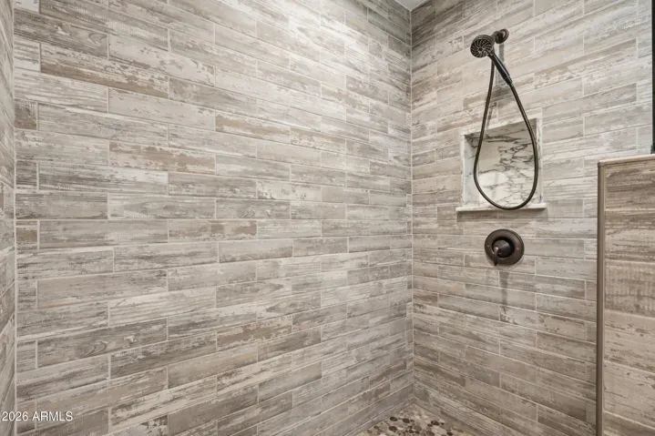 OWNER SUITE SHOWER