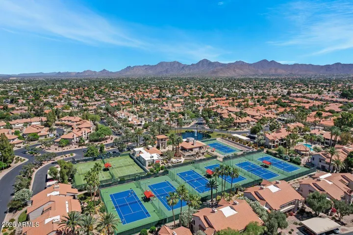 Tennis and Pickleball courts!