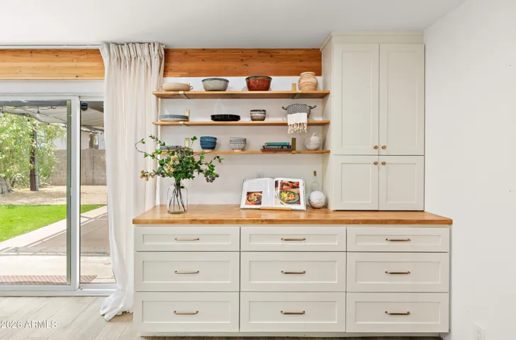 Kitchen / great room storage