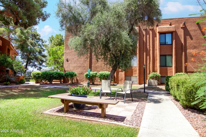 Courtyard / Exterior Common Area