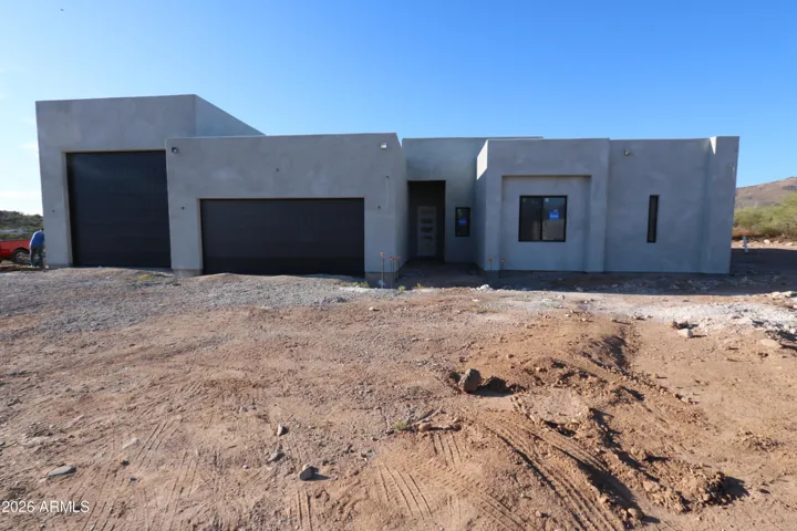 Buyer can still pick exterior paint (from builders samples)