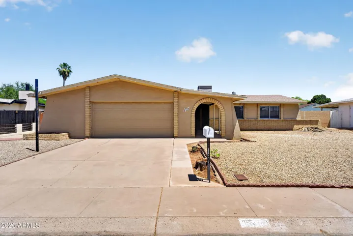 Welcome home to 4534 W Vogel Ave.