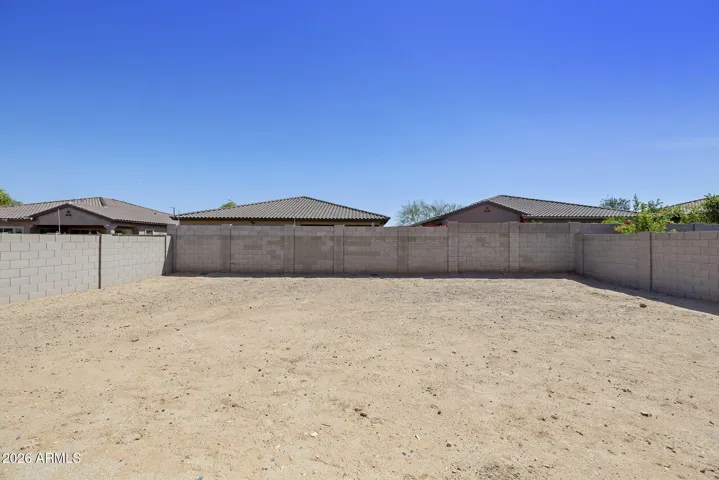 PLENTY OF ROOM FOR ALL THE ENTERTAINMENT THAT YOU WANT OR PRIVACY!!!